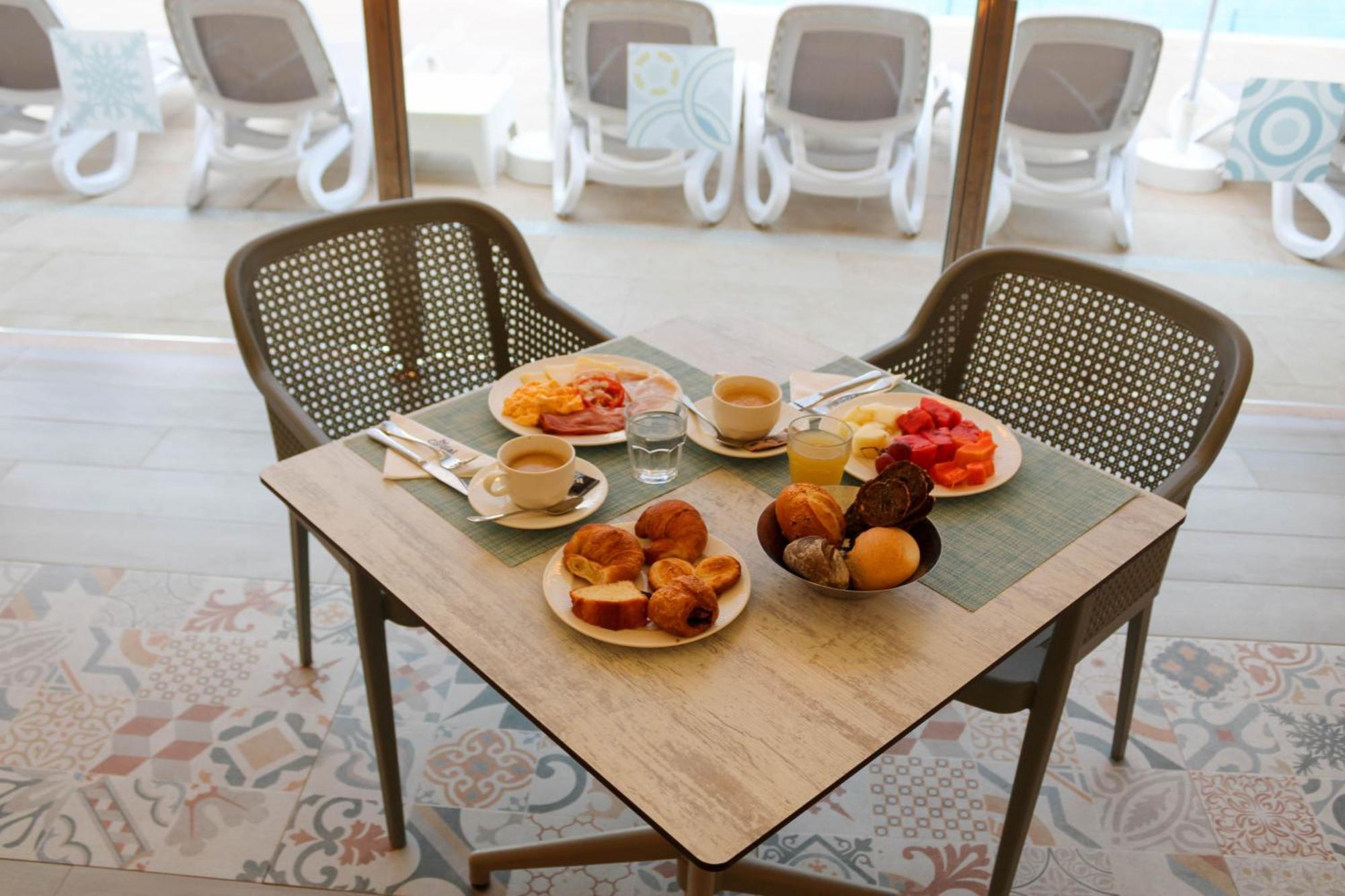 Apartamentos Cordial Magec Таурито Екстериор снимка